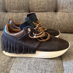 Esseutesse Asphalt Suede Fringe Sneakers size 36